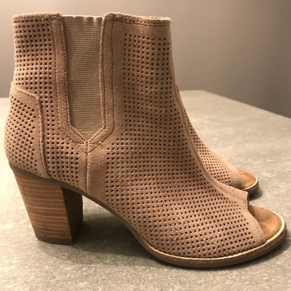 TOMS peep toe booties - Size 8 - Picture 2 of 5